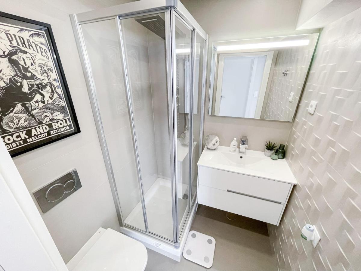 Airport Lisbon Guest House ภายนอก รูปภาพ