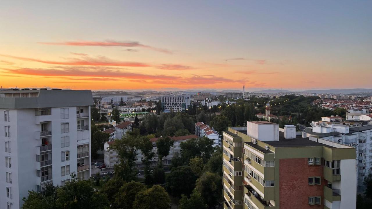 Airport Lisbon Guest House ภายนอก รูปภาพ