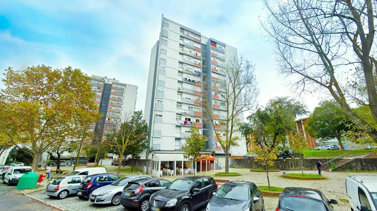 Airport Lisbon Guest House ภายนอก รูปภาพ